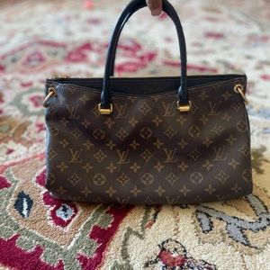 Louis Vuitton tote